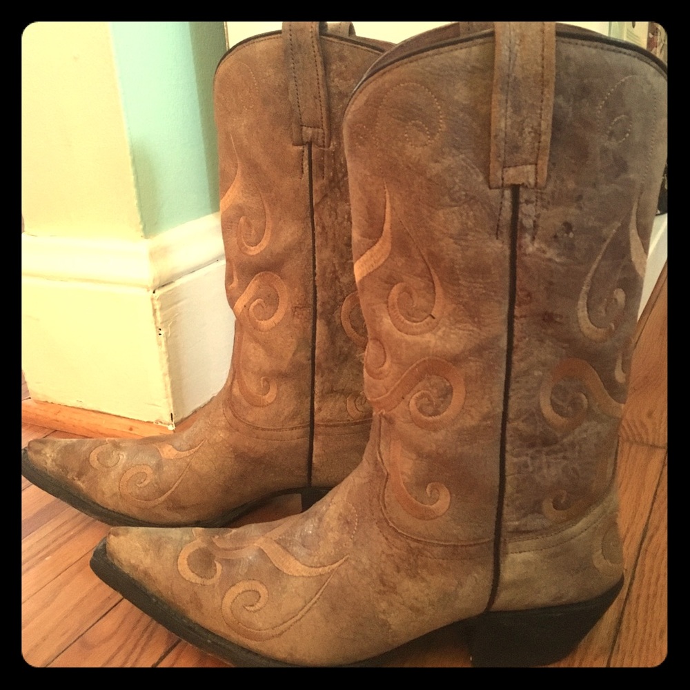 Gold leather Cowgirl Boots 8-second Angel